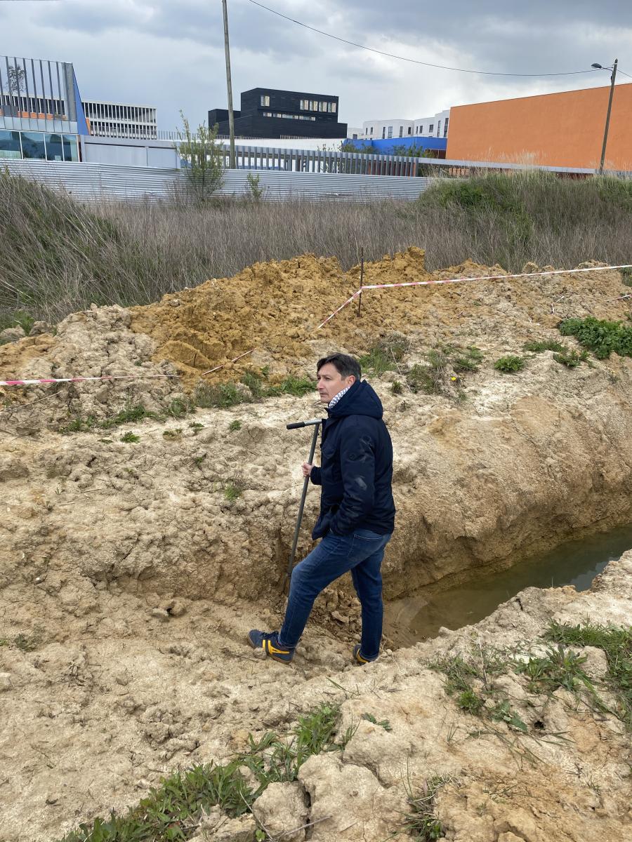 rencontre publique en face de l'IDEEV